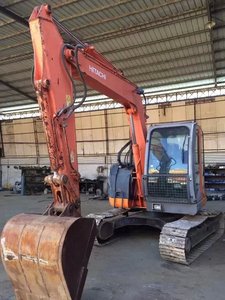 Mini-excavatrice sur chenilles Hitachi ZX75/ZX60 d'occasion avec une puissance de 75 kW, 7500 kg, en bon état, à vendre - Product Image 2