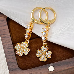 Nouvelles boucles d'oreilles pendantes trèfle tendance 2026, plaquées or, zircon, bijoux pour femmes, cadeaux de fête, boucles d'oreilles trèfle, bijoux - Product Image 5