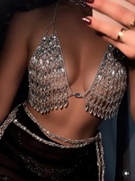 Harnais de corps Y2K scintillant pour festival et rave, avec chaîne métallique, haut en cristal, strass argentés, et soutien-gorge chaîne de corps style halter