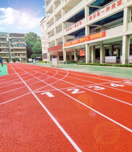 INOLP Piste de course hybride avec logo personnalisé, options de couleurs vibrantes, revêtement résistant à la décoloration, solutions de marquage pour revêtements de sol sportifs, Guangdong - Product Image 5