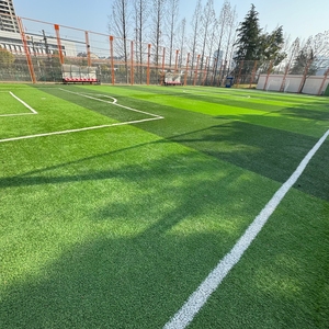 Césped <span class=keywords><strong>Artificial</strong></span> para Cancha de Tenis APEX, Resistente a la Intemperie, Antideslizante, con Base de <span class=keywords><strong>Malla</strong></span> de PP Estable para Estadios - Product Image 4