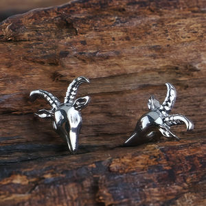 G23 Push Pin Titanio Oveja <span class=keywords><strong>Espiral</strong></span> Pulido Hilo interno <span class=keywords><strong>Labio</strong></span> Anillo Labret ASTM Joyería <span class=keywords><strong>para</strong></span> el cuerpo <span class=keywords><strong>Piercing</strong></span> <span class=keywords><strong>de</strong></span> moda - Product Image 2