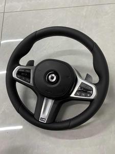 Volante Deportivo de Cuero y Fibra de Carbono para Modelos G20 G28 G38 F01-F33 F82 - 4 Radios - Product Image 2