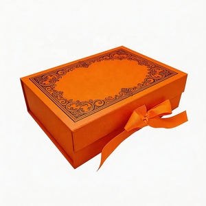 กล่องของขวัญรองเท้าพับได้สีชมพูแบบกำหนดเอง บรรจุภัณฑ์กระดาษแข็งรักษ์โลก พร้อมโลโก้ <span class=keywords><strong>ป</strong></span>ิดด้วยแม่เหล็ก และดีไซน์พกพาสะดวก - Product Image 4