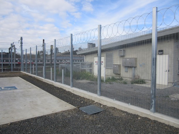 Galvanized Pvc Coated Anti Climb High Security Fence For Project