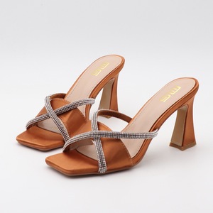 รองเท้าส้นสูงแบบเปิดนิ้วเท้ารุ่นใหม่สำหรับฤดูร้อนสำหรับผู้หญิง - Product Image 2