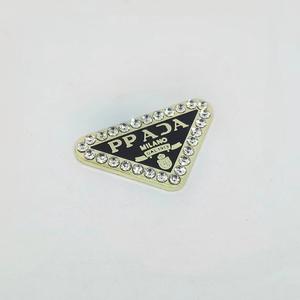 إكسسوارات فاخرة متعددة الاستخدامات على شكل مثلث مقلوب مرصع بالألماس ومطلي باللاكيه، مقاس 43*27 ملم، رقعة زخرفية من السبائك لحافظات الهواتف - Product Image 6