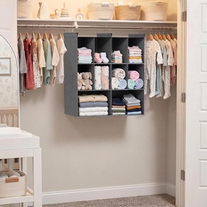 ตู้เสื้อผ้าแบบแขวน<span class=keywords><strong>สาม</strong></span>ชั้นพับได้พร้อมช่องเก็บของ 10 <span class=keywords><strong>ช่อง</strong></span>และตะขอแข็งแรง 3 อัน เหมาะสำหรับตู้เสื้อผ้าและที่เก็บของ - Product Image 2