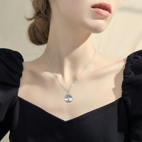 Collier urne ronde gravée arbre de vie en argent sterling 925 de haute qualité