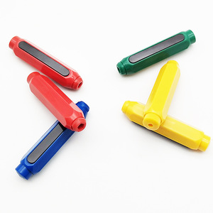 Supports de <span class=keywords><strong>craie</strong></span> magnétiques en plastique de haute qualité, housses de <span class=keywords><strong>craie</strong></span> réglables pour <span class=keywords><strong>tableau</strong></span> <span class=keywords><strong>noir</strong></span> pour le bureau de l'école des enseignants - Product Image 6