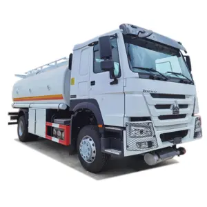 Howo 10000 Liter Tankwagen 15000 Liter mobiler Kraftstoffsp ender LKW Sino truck Howo 3000 Gallonen Kraftstoff tank LKW Preis