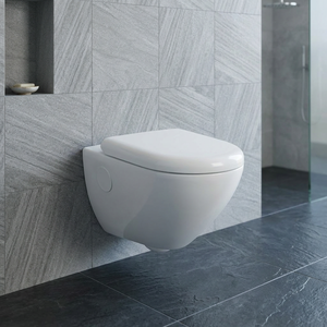 WC suspendu mural en céramique sans bride, à siphon en P, de style européen, pour salle de bain moderne et sanitaires contemporains - Product Image 1