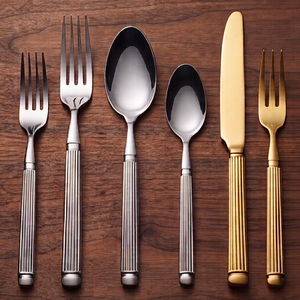 Ensemble de couverts élégants à deux tons, finition plaquée or et argent, style moderne, pour table à manger, buffet de mariage et restaurant - Product Image 1