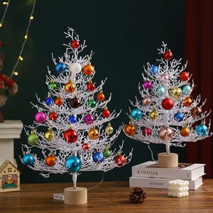 Arbre <span class=keywords><strong>de</strong></span> <span class=keywords><strong>Noël</strong></span> artificiel <span class=keywords><strong>de</strong></span> luxe <span class=keywords><strong>de</strong></span> haute qualité 45 cm 60 cm Base <span class=keywords><strong>en</strong></span> <span class=keywords><strong>bois</strong></span> Lumières LED blanc chaud Décoration <span class=keywords><strong>de</strong></span> bureau <span class=keywords><strong>Boule</strong></span> <span class=keywords><strong>de</strong></span> couleur - Product Image 3