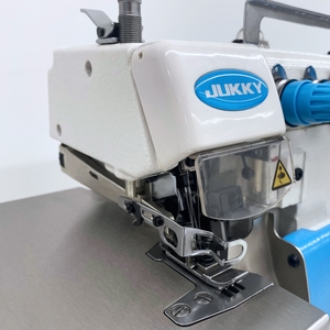 Máquina de Coser Overlock de Accionamiento Directo Marca JUKKY, 4 Hilos, 747D, Industrial, Colorida - Product Image 3