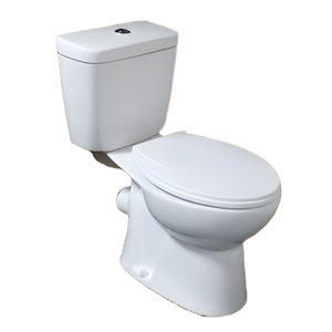 Inodoro de dos piezas de cerámica europea con sifón en P, doble descarga, sin borde y con descarga por arrastre. - Product Image 1