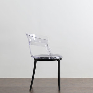 Chaise de restaurant moderne minimaliste entièrement en plastique, couleur ambre transparente, gris fumé, légère, chaise de salle à manger - Product Image 2