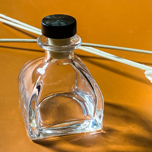 Bán Buôn 50Ml Nhà Hương Thơm Chai Thủy Tinh Hoa Nước Hoa Độc Đáo Mùi Hương Hoa Reed Khuếch Tán Sang Trọng - Product Image 5