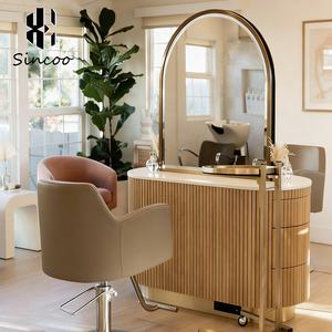 Stazione Specchio a Doppia Faccia di Lusso per Barbiere, Design Personalizzato, Specchio LED Curvo Ovale ad Arco per Salone di Bellezza con Tavolo - Product Image 4