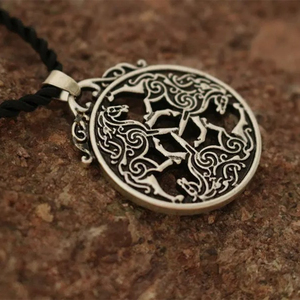 Collier en crin tressé en gros avec médaillon <span class=keywords><strong>Epona</strong></span> Divine en étain, pendentif <span class=keywords><strong>cheval</strong></span> celtique à 3 chevaux, médaillon <span class=keywords><strong>cheval</strong></span> - Product Image 4