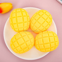 Jouet anti-stress en silicone TPR créatif et amusant en forme de mangue, idéal pour les enfants et les adultes, unisexe, pour une ambiance détente et amusante