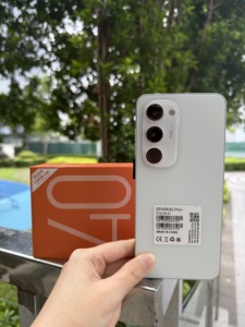 Smartphone Android 15 Spark 40 Pro+ en promotion – Écran LED haute définition 6,8 pouces, 16+512 Go, batterie 8000 mAh, espagnol/anglais - Product Image 4