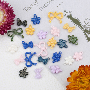 Pendentif en céramique fleur et nœud pour la fabrication de bijoux DIY, accessoires en gros, collection Printemps 2026, origine Zhejiang - Product Image 1