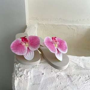 Sandales d'été élégantes à fleurs rayées pour femmes, idéales pour la plage et les voyages, antidérapantes et confortables, chaussures plates avec fleurs - Product Image 6