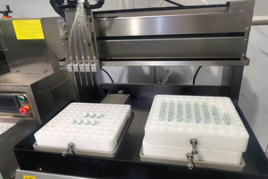 Flacons de table à petite dose flacons de tuyau Tube ampoule en plastique déodorant injection de parfum équipement de remplissage de liquide chimique - Product Image 4