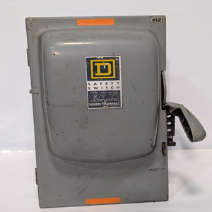 Interruttore di Sicurezza Fusibile a Singolo Contatto Serie H362 A1 per Controllore PLC 10-1/2x15-9/10x6 Pollici - Product Image 1