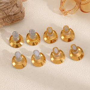 ต่างหูทรงเรขาคณิต สีทอง 18k สแตนเลสสตีล ประดับเพชรซิร์คอน ใส่ได้ทุกวัน - Product Image 3