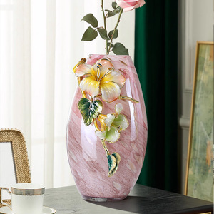 22nd Anniversary Gift Ideas: Thoughtful Ceramic & Glass Vases