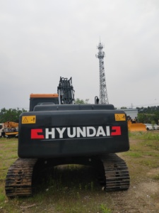 Excavadora Hidráulica Diesel Hyundai 220LC-9S Original de Alta Calidad, en Excelentes Condiciones de Trabajo, a Bajo Precio en Venta - Product Image 2