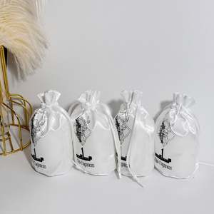 Sac cadeau en satin à cordon de serrage, petit, écologique, recyclable, avec logo personnalisé, emballage de luxe pour cadeaux - Product Image 6