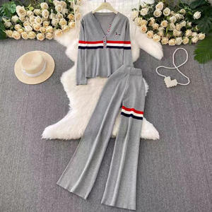 Set di Pantaloni a Gamba Larga con Ricamo a Righe e Maglia a Maniche Lunghe con Bottone Singolo per Donna, Design alla Moda all'Ingrosso - Product Image 3