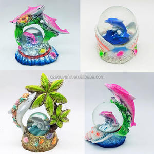 Adorno de Bola de Agua de Cristal con Palmera, Recuerdo Artesanal de Resina Personalizado, Globo de Nieve con Arena, Tema de Playa y Isla, con Delfín - Product Image 2