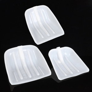 Pala cuadrada de plástico, gruesa y duradera, para manipulación de nieve y granos, de grado industrial - Product Image 1