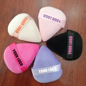 Marque privée en gros d'usine Application précise ergonomique avec éponge de <span class=keywords><strong>maquillage</strong></span> en forme de langue - Product Image 1