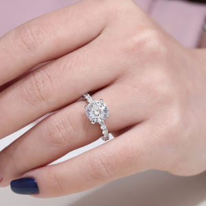 Fine Jewelry PT950 avec 3CT VVS White Lab Grown Diamond Bague de fiançailles Bijoux en platine demi-tour pour femmes - Product Image 5