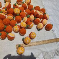 Handgemaakte gehaakte oranje hanger, aanpasbaar met modieus en schattig garen, oranje sleutelhanger hanger
