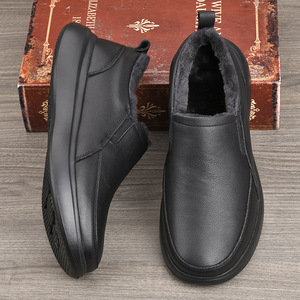 Bottes d'hiver chaudes en cuir véritable pour hommes, bout rond, semelle extérieure en caoutchouc, semelle intermédiaire en EVA, doublure en fourrure, semelle souple, botte à la cheville - Product Image 1