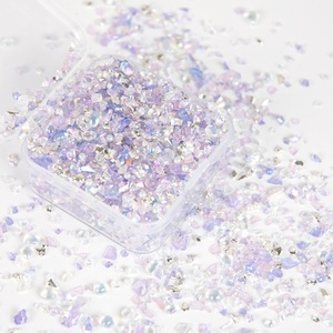 Pequeño DIY Nail Art Grava Coloridos Diamantes triturados Hecho a mano 3D Vidrio Arena Mezcla de diamantes de imitación Estilo de tormenta Irregular Flujo de cáñamo - Product Image 6