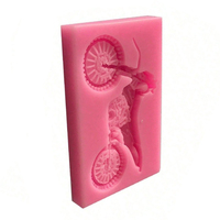 Moule en silicone rectangulaire 3D classique et populaire pour décoration de gâteaux et fondants, motif moto de course tout-terrain de dessin animé, prix usine