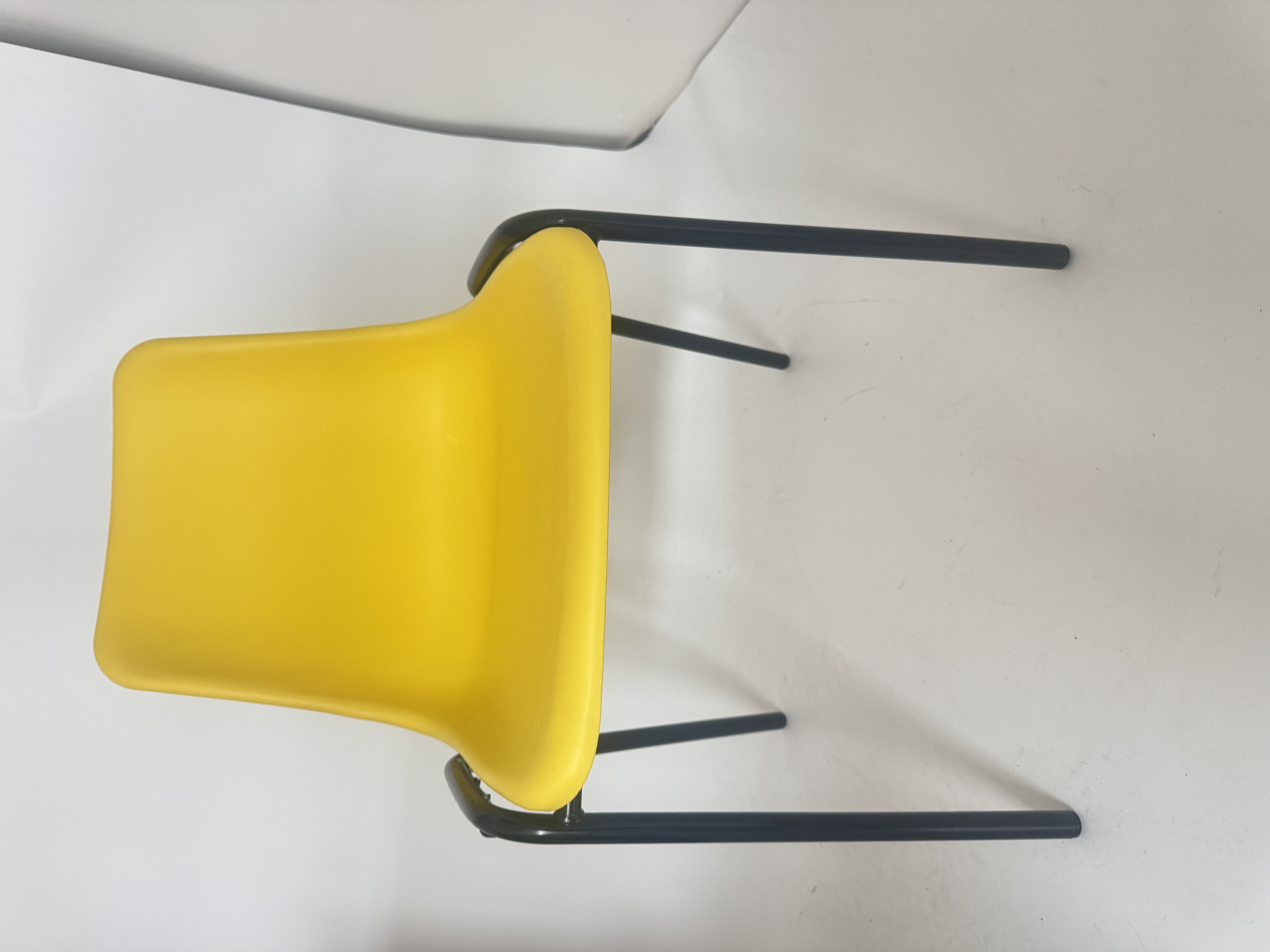 สีเหลือง