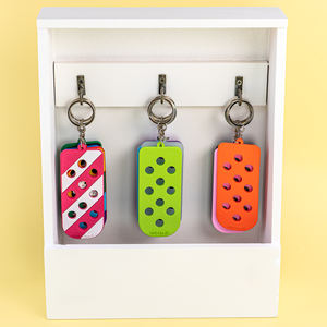 <span class=keywords><strong>Porte</strong></span>-clés en caoutchouc PVC durable avec motif de maman <span class=keywords><strong>chat</strong></span> élégant, accessoire de <span class=keywords><strong>porte</strong></span> à suspendre, charme portable, organisateur de rangement DIY - Product Image 4