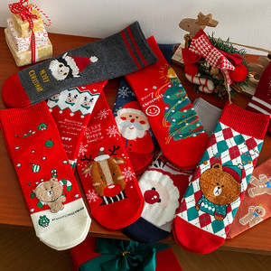 Chaussettes mi-mollet en coton tricoté antidérapantes pour femmes, cadeau <span class=keywords><strong>de</strong></span> Noël pour couples, automne/hiver, chaussettes mignonnes à imprimé numérique dessiné à la main - Product Image 2
