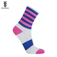 Chaussettes de cyclisme Elite Outdoor personnalisées respirantes tricotées Crew High pour l'été et l'automne pour les enfants et les jeunes à mi-mollet.