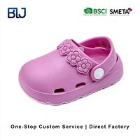 Sandalias Moldeadas para Niñas, Diseño Personalizado OEM, Antideslizantes, con Banda de Flores EVA, Color Rosa, para Bebés y Niñas Pequeñas, para Jugar al Aire Libre