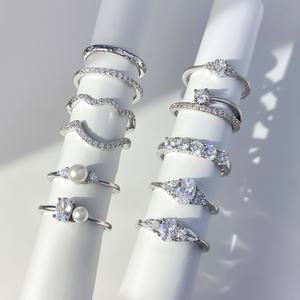 แหวนมินิมอลประดับเพชร CZ ชุบทอง 18K ประดับมุกเซอร์คอน สำหรับผู้หญิง ของขวัญเครื่องประดับ - Product Image 1