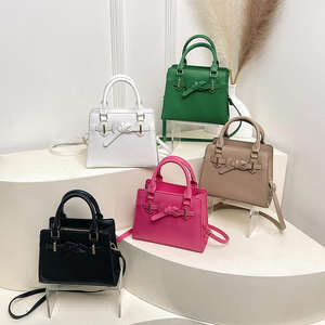 Sac fourre-tout classique à nœud papillon, grande capacité, couleur unie, mode décontractée pour femmes - Product Image 1